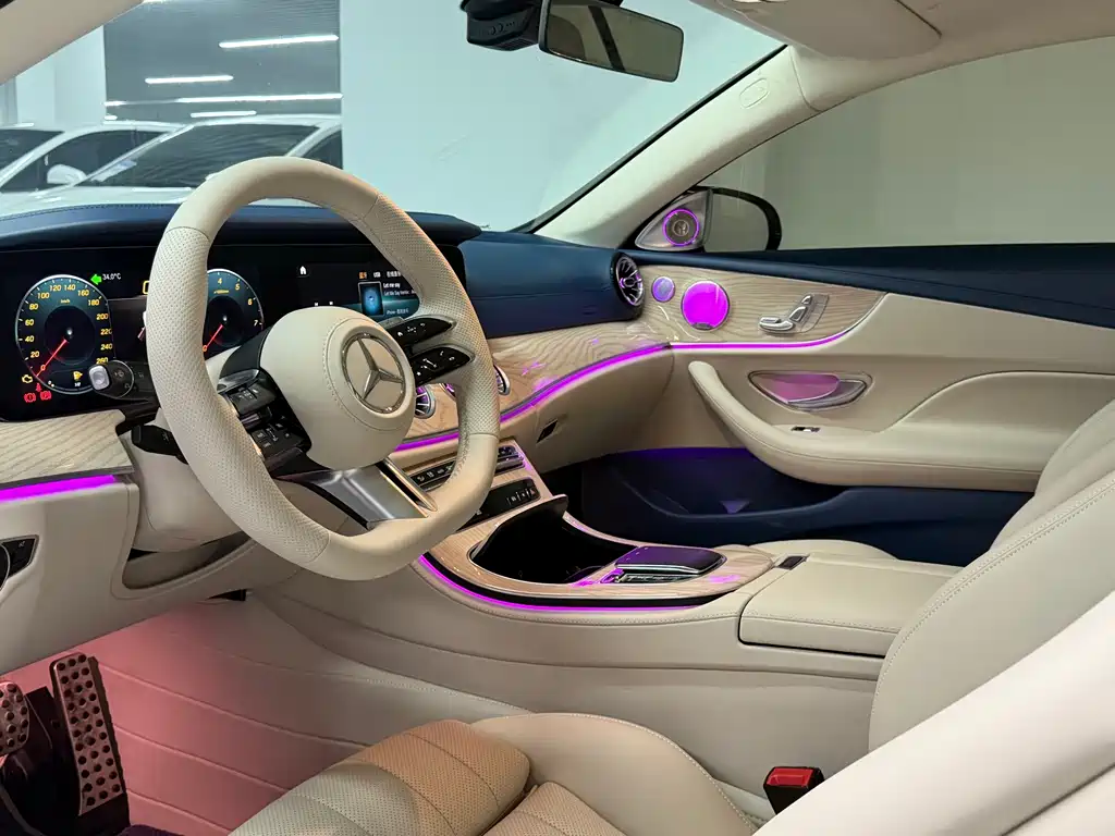 Mercedes-Benz E-Class (Import) — миниатюра 6