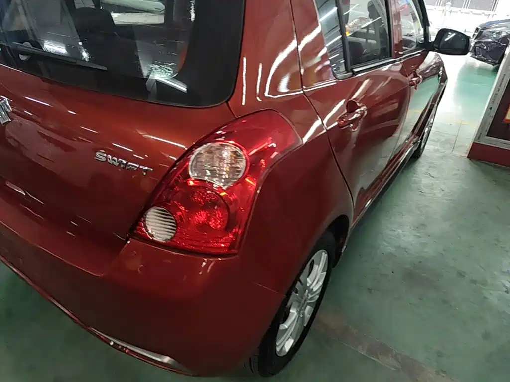 Suzuki Swift — миниатюра 8