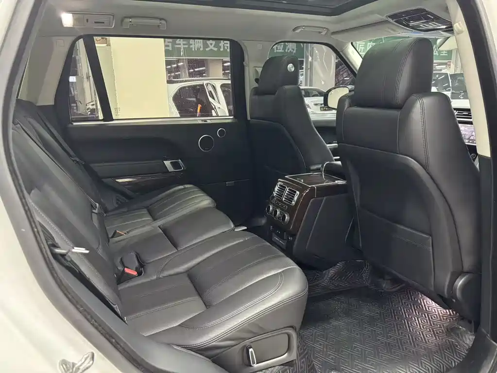 Land Rover Range Rover 2017 3.0 SC V6 Vogue SE Long Wheelbase