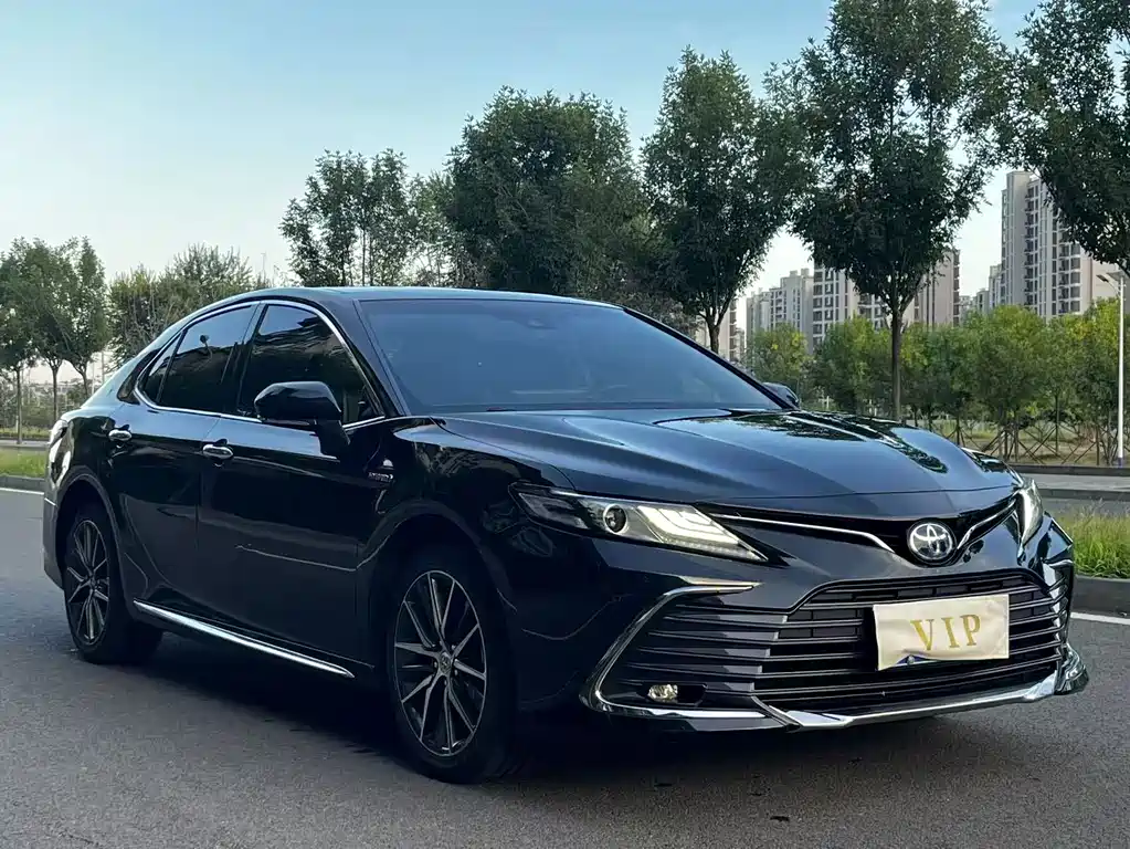 Toyota Camry — миниатюра 7