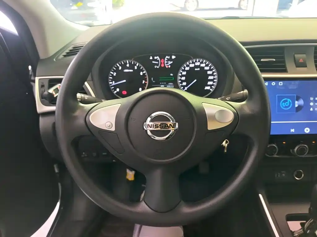 Nissan Sylphy — миниатюра 11