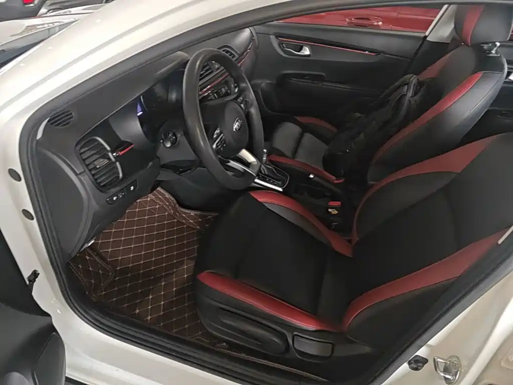 Kia KX Cross — миниатюра 15