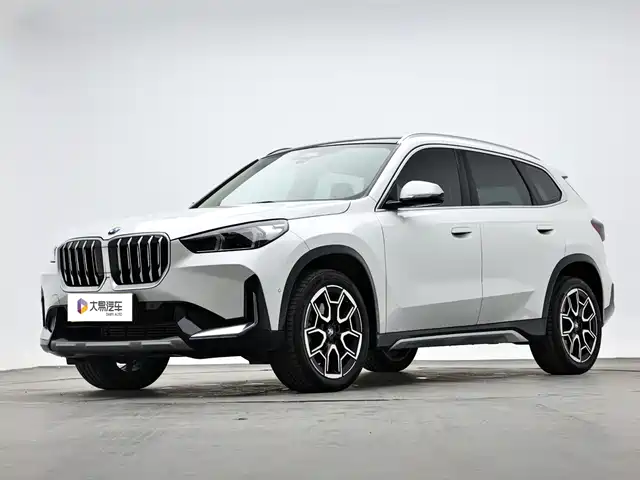 2024 BMW X1