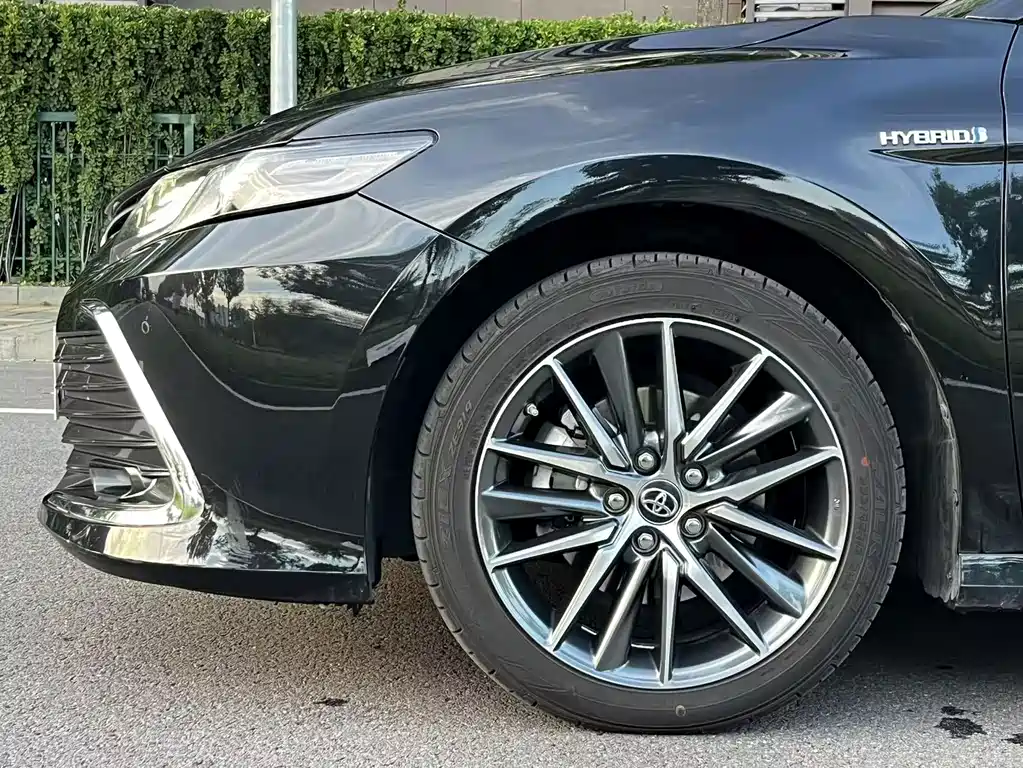 Toyota Camry — миниатюра 10