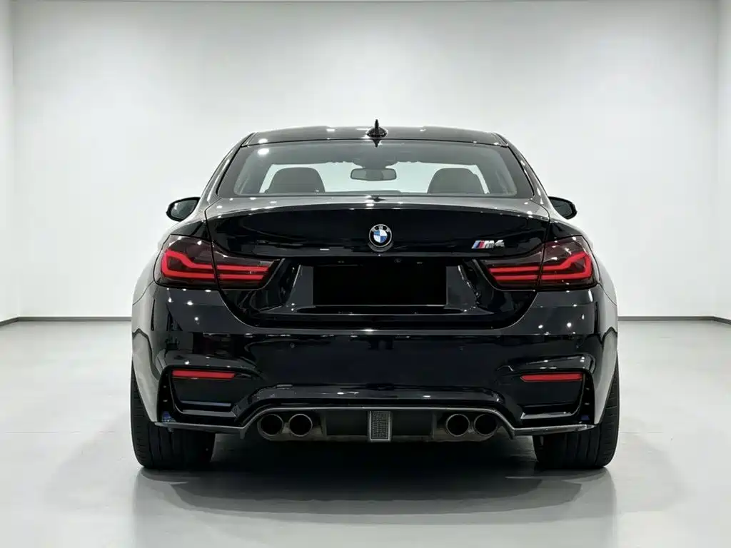BMW M4 — миниатюра 8