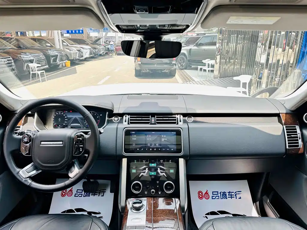 Land Rover Range Rover — миниатюра 6