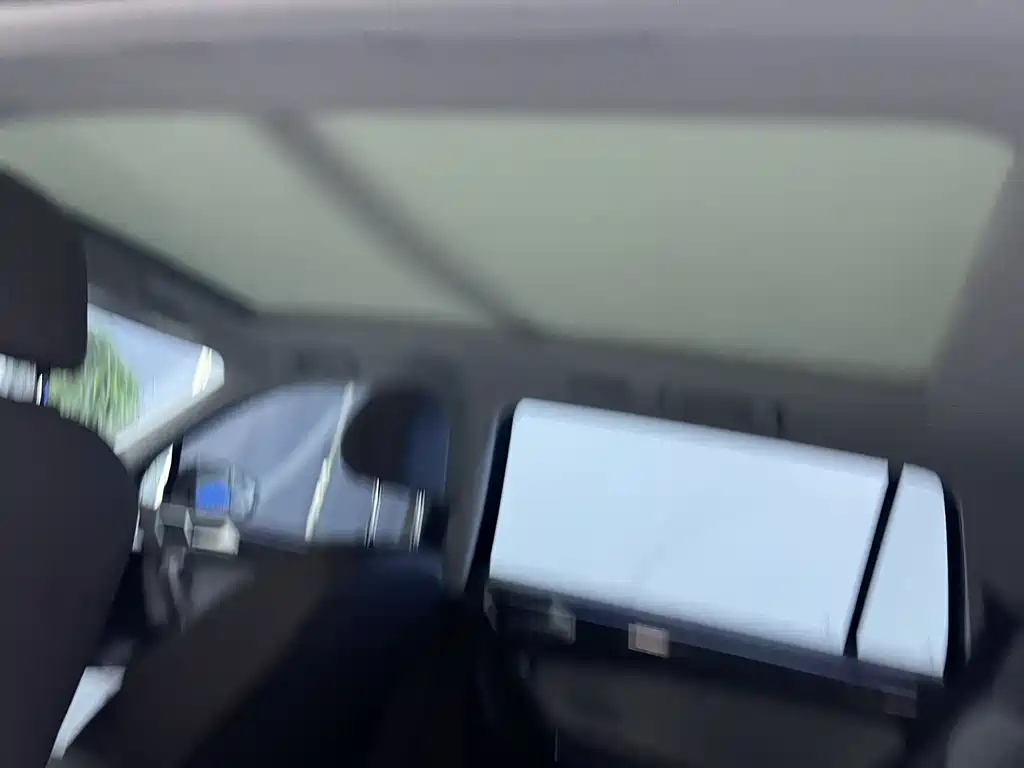 VOLKSWAGEN TIGUAN L NEW ENERGY