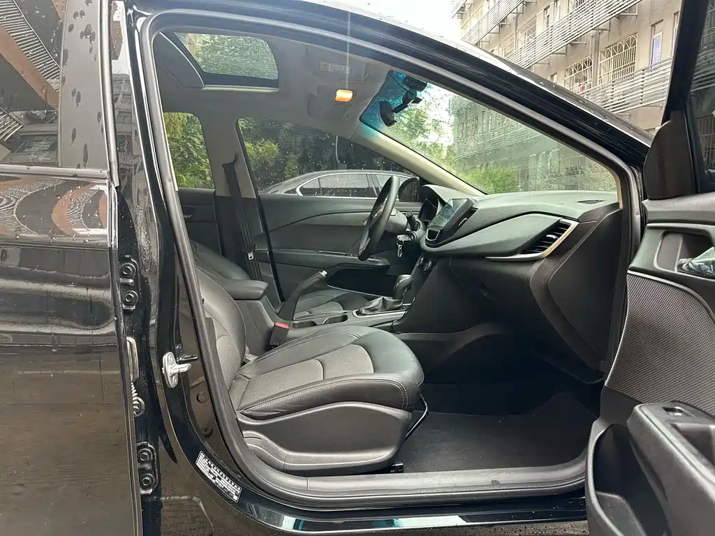 Chevrolet Cavalier — миниатюра 11