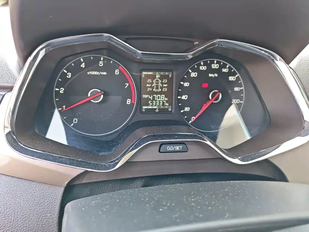 Baojun 310W — миниатюра 12