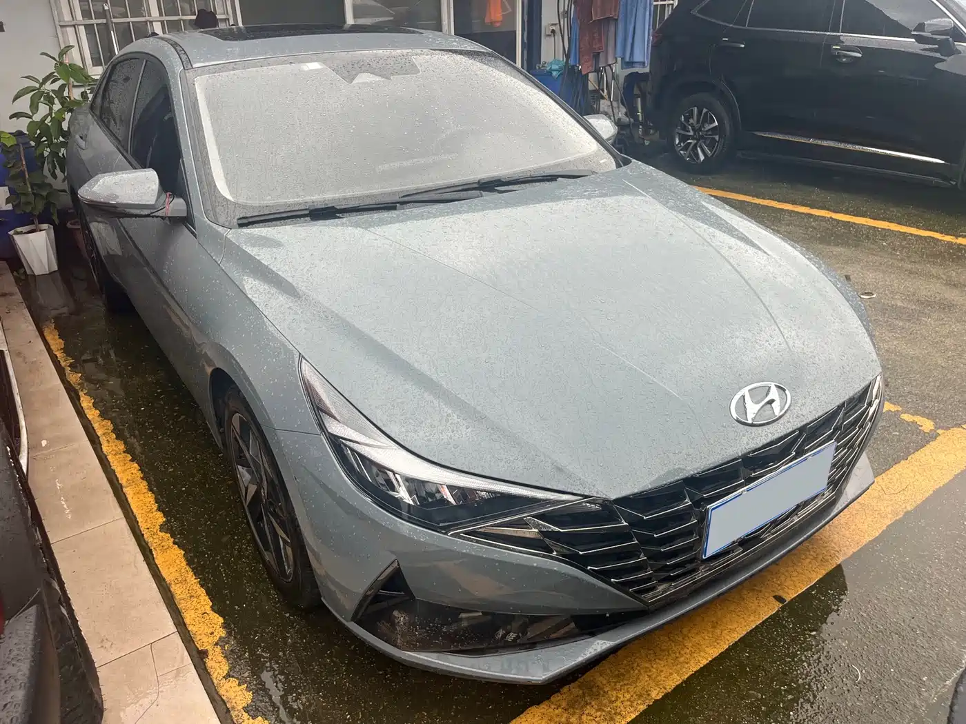 Hyundai Elantra 2022 Silver/gray из Китая