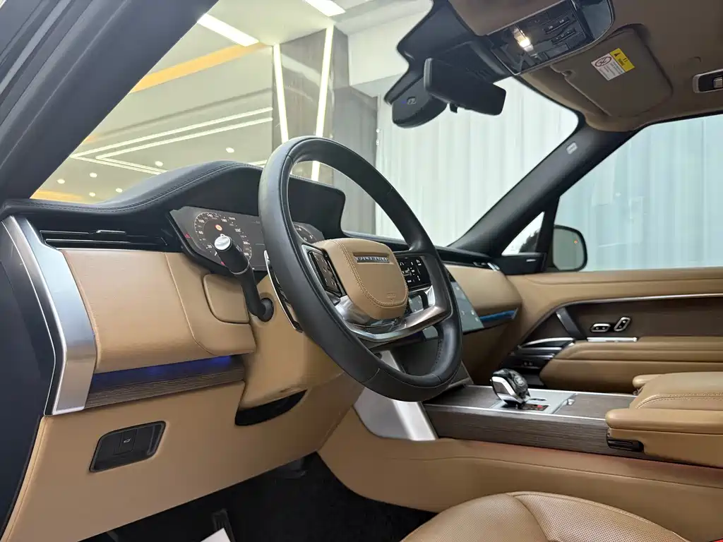 Land Rover Range Rover — миниатюра 5