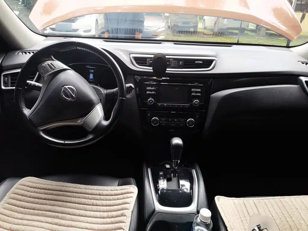 Nissan X-Trail — миниатюра 6