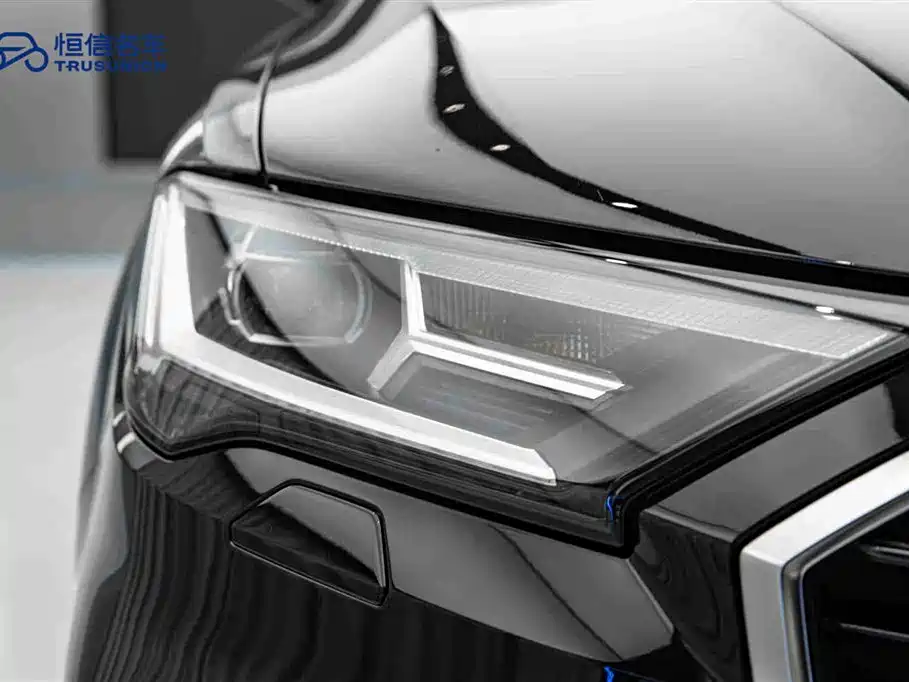 Audi Q7 2022 45 TFSI quattro S line Sport