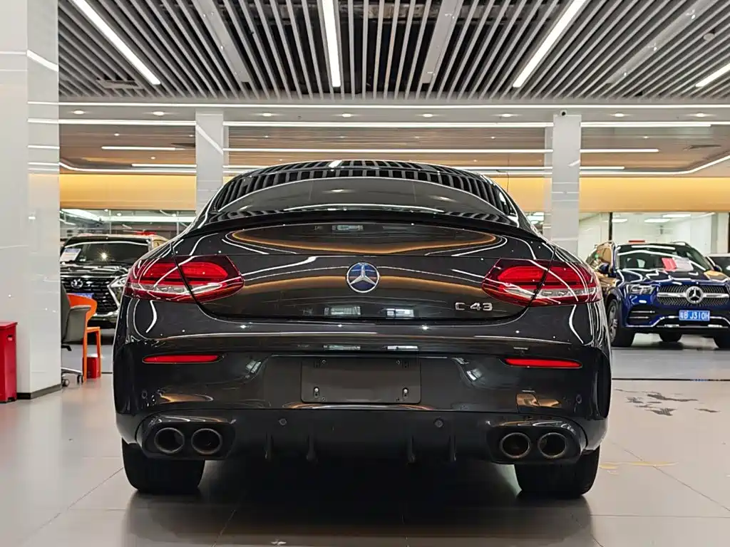 Mercedes-Benz C-Class AMG — миниатюра 4