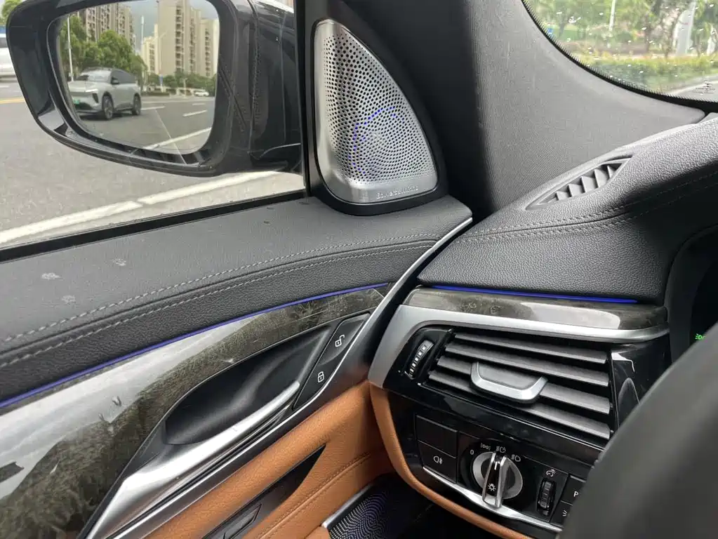 BMW 6 Series GT — миниатюра 8
