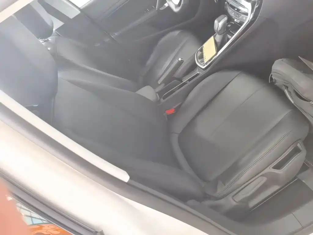 Peugeot 308 — миниатюра 25