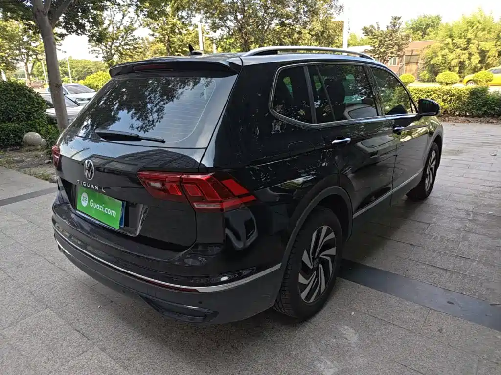 Volkswagen Tiguan L — миниатюра 7