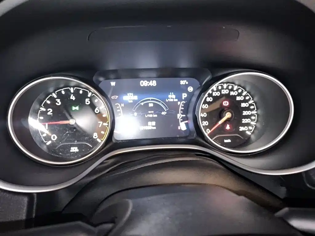 Jeep Compass — миниатюра 7
