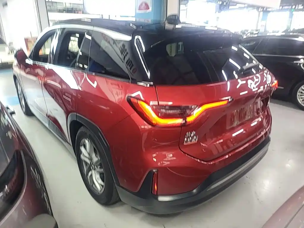 NIO ES6 — миниатюра 5