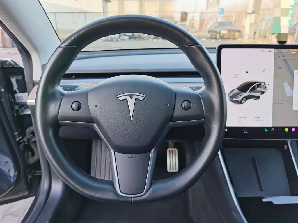 Tesla Model 3 2019 Performance