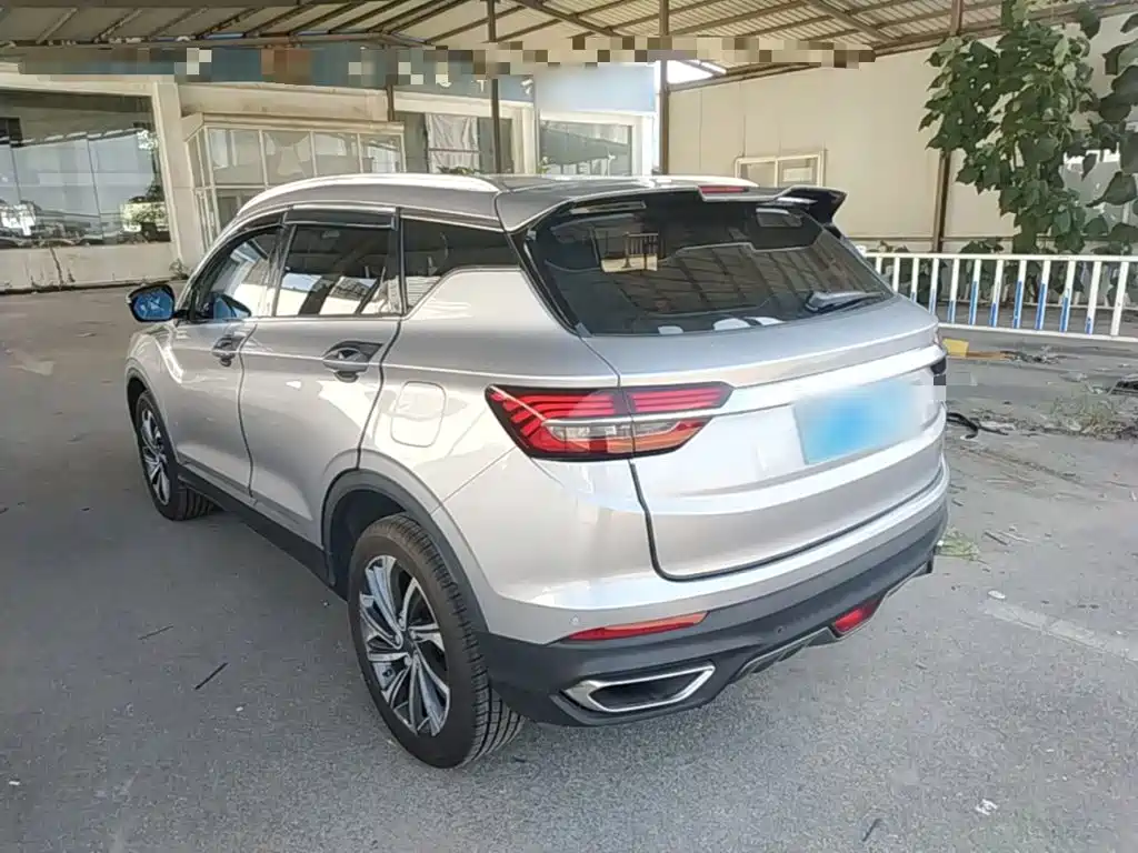 Geely Binyue — миниатюра 5