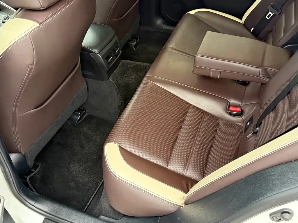 Lexus IS — миниатюра 12