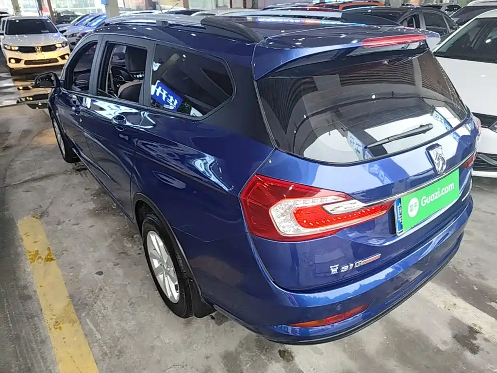 Baojun 310W — миниатюра 5