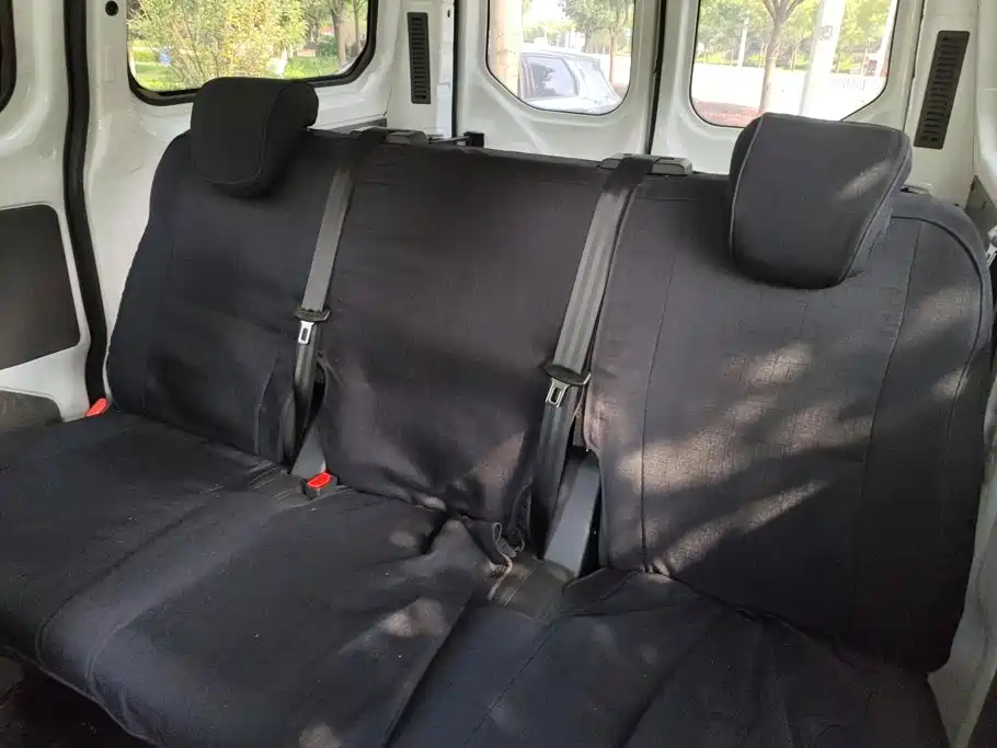 Ford Transit — миниатюра 11