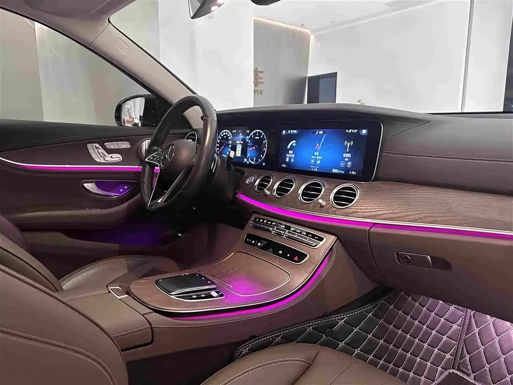 Mercedes-Benz E-Class — миниатюра 19