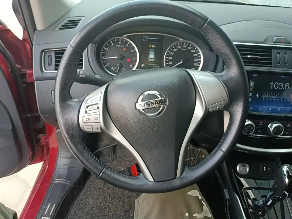 Nissan Tiida — миниатюра 11