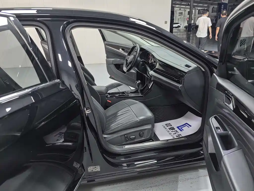 Volkswagen Passat — миниатюра 12