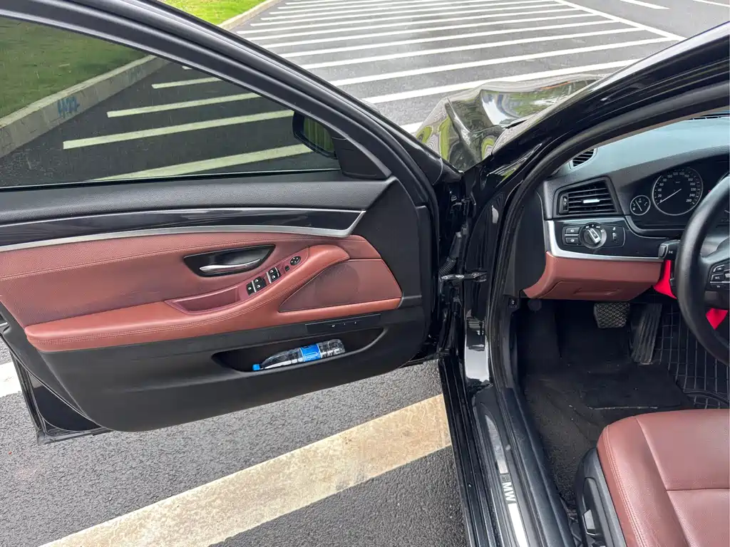 BMW 5 Series 5 2014 520i Elegant