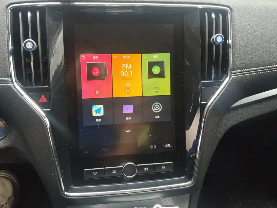 Roewe RX5 — миниатюра 13
