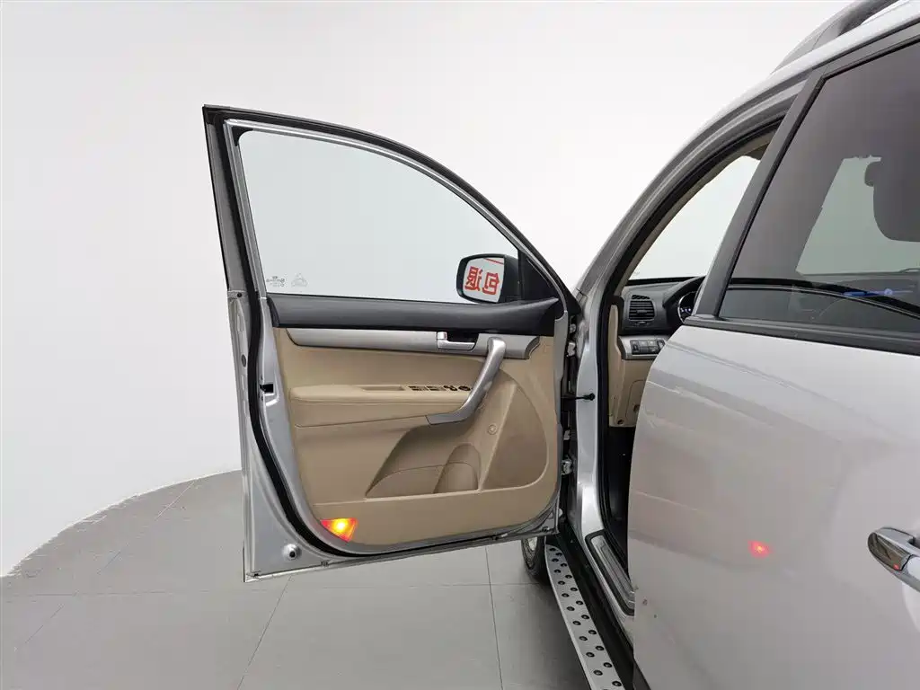 Kia Sorento 2012 2.4L Luxury