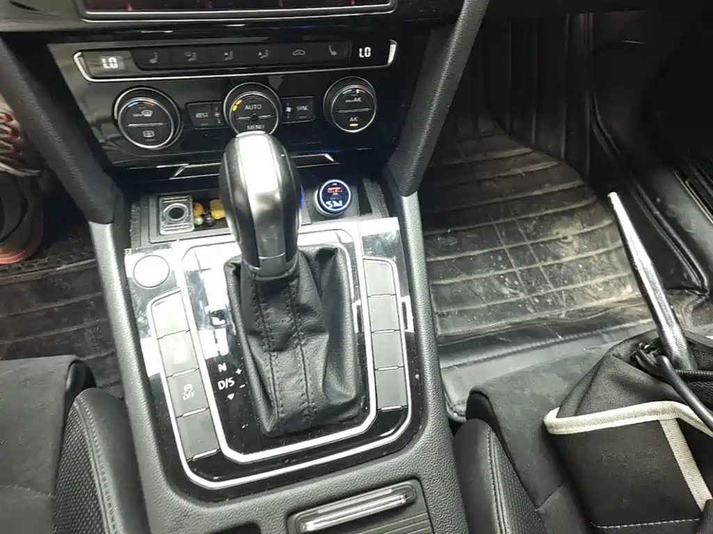Volkswagen Magotan — миниатюра 14