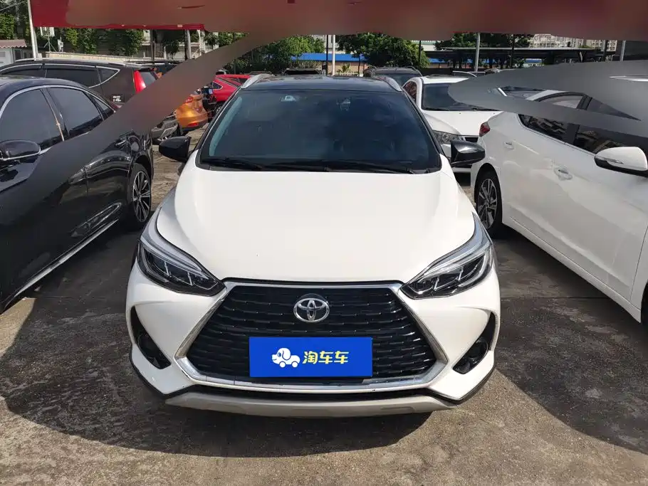 Toyota Yaris L — миниатюра 2