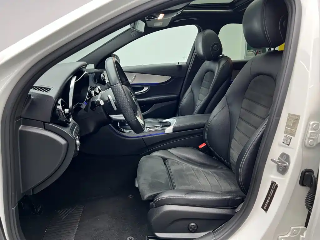 Mercedes-Benz C-Class — миниатюра 13