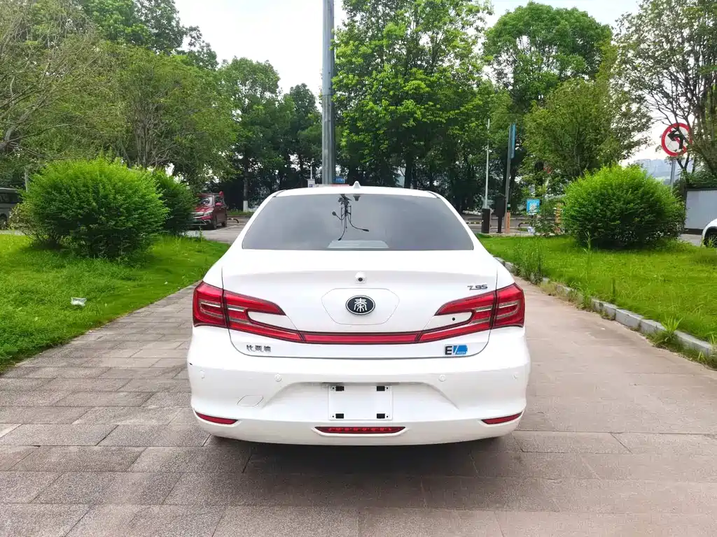 BYD Qin NEV — миниатюра 9