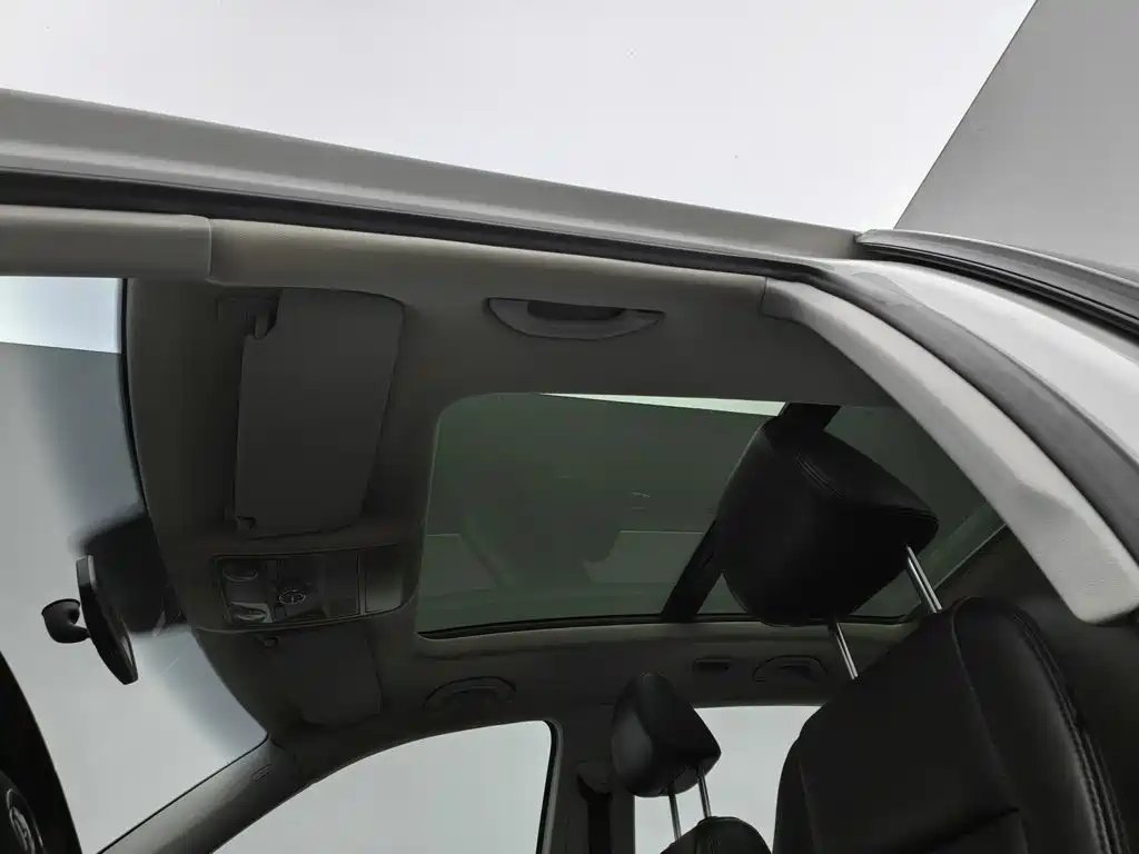 Volkswagen Tiguan — миниатюра 14
