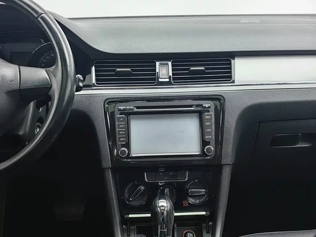Volkswagen Bora — миниатюра 12