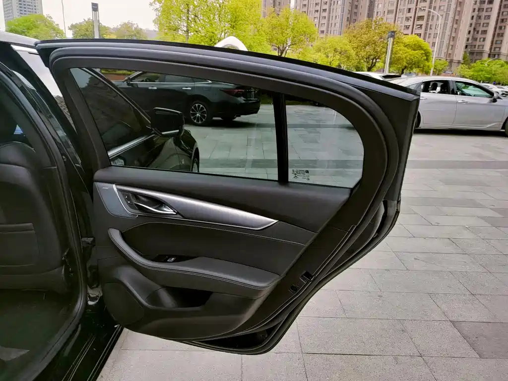 Cadillac CT5 — миниатюра 16