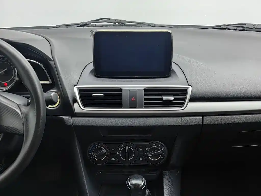 Mazda 3 Axela — миниатюра 12