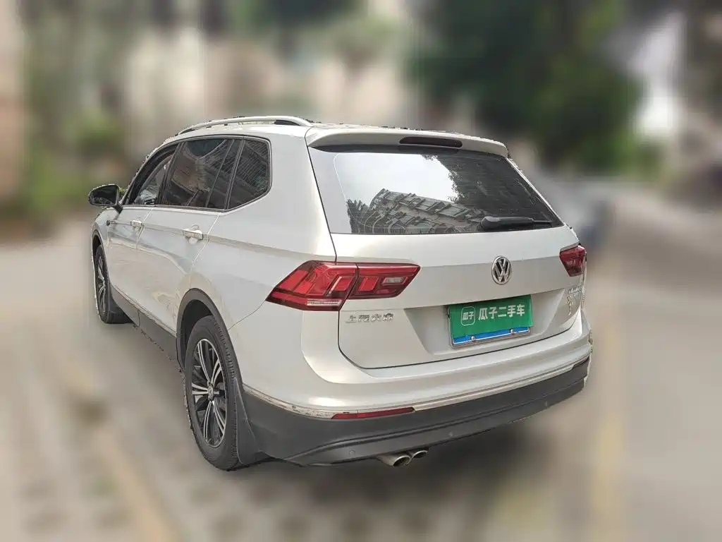 Volkswagen Tiguan L — миниатюра 4