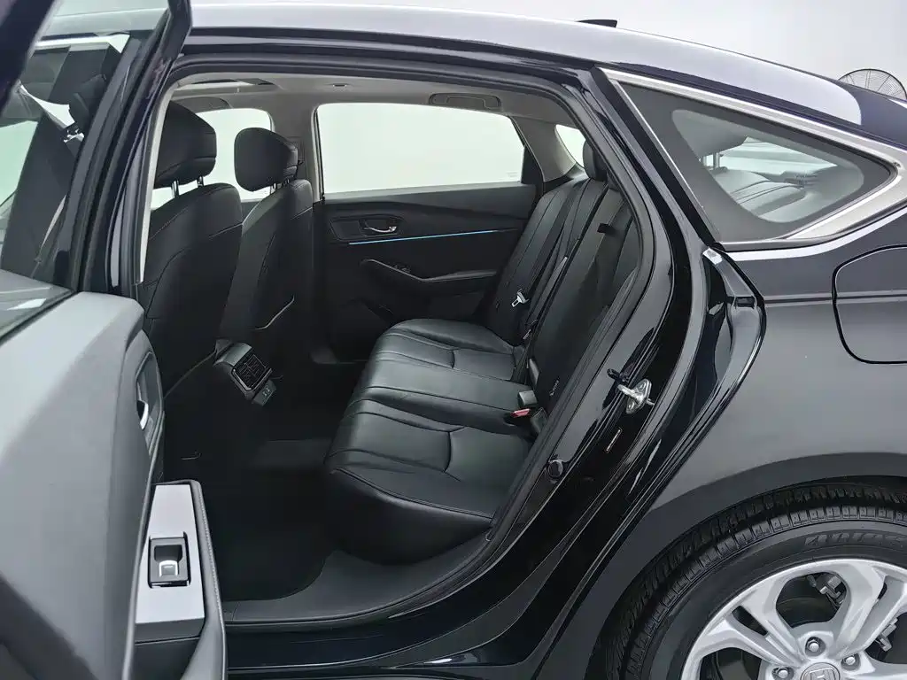 Honda Accord — миниатюра 15