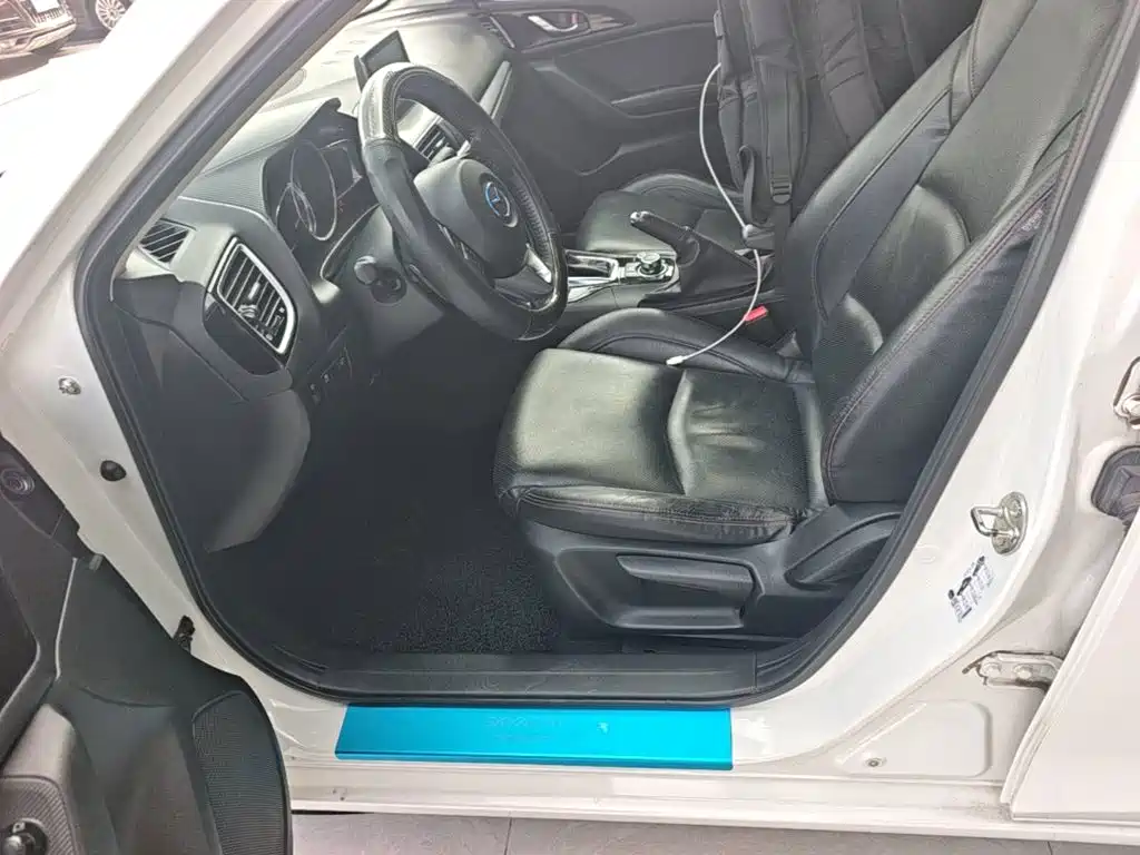 Mazda 3 Axela — миниатюра 15