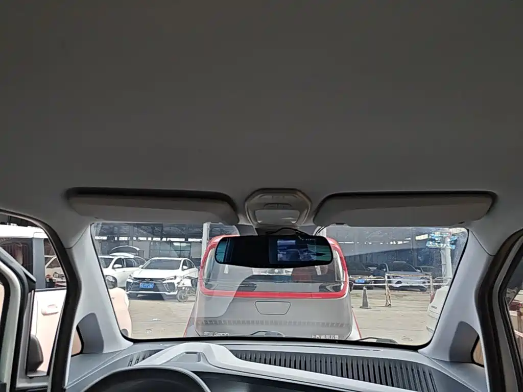 Baojun E200 — миниатюра 18