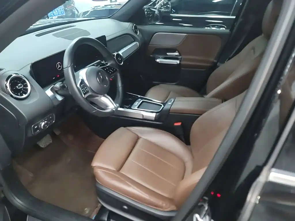 Mercedes-Benz GLB — миниатюра 15