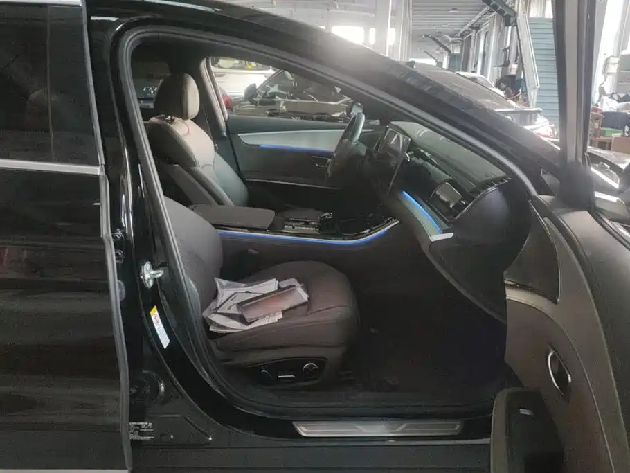 BYD Han — миниатюра 8