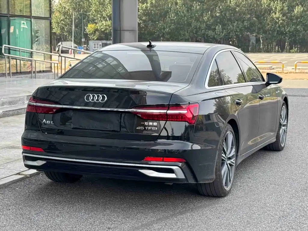 Audi A6L — миниатюра 4