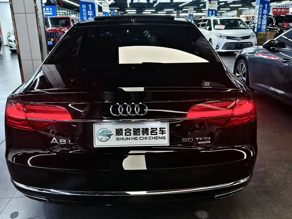 Audi A8 — миниатюра 5